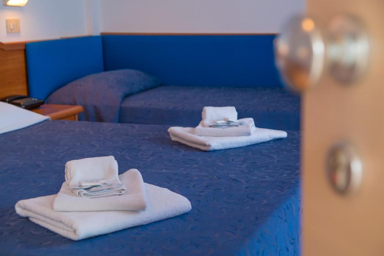 Ciccio Hotel Misano Adriatico Kültér fotó