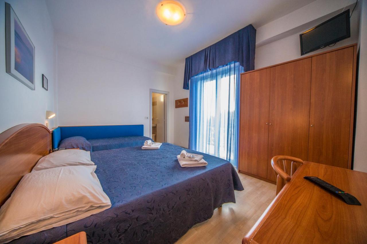 Ciccio Hotel Misano Adriatico Kültér fotó