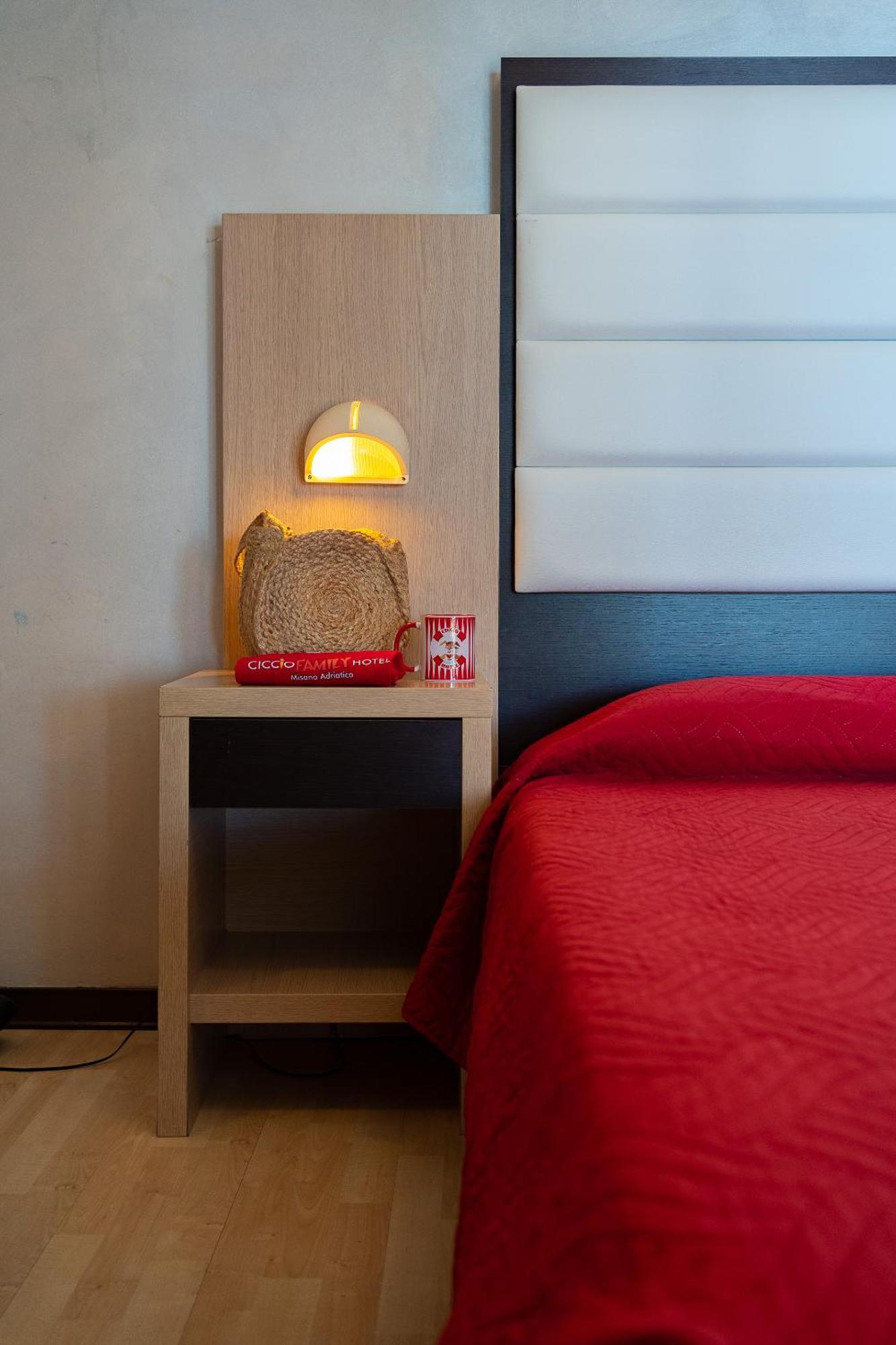Ciccio Hotel Misano Adriatico Kültér fotó