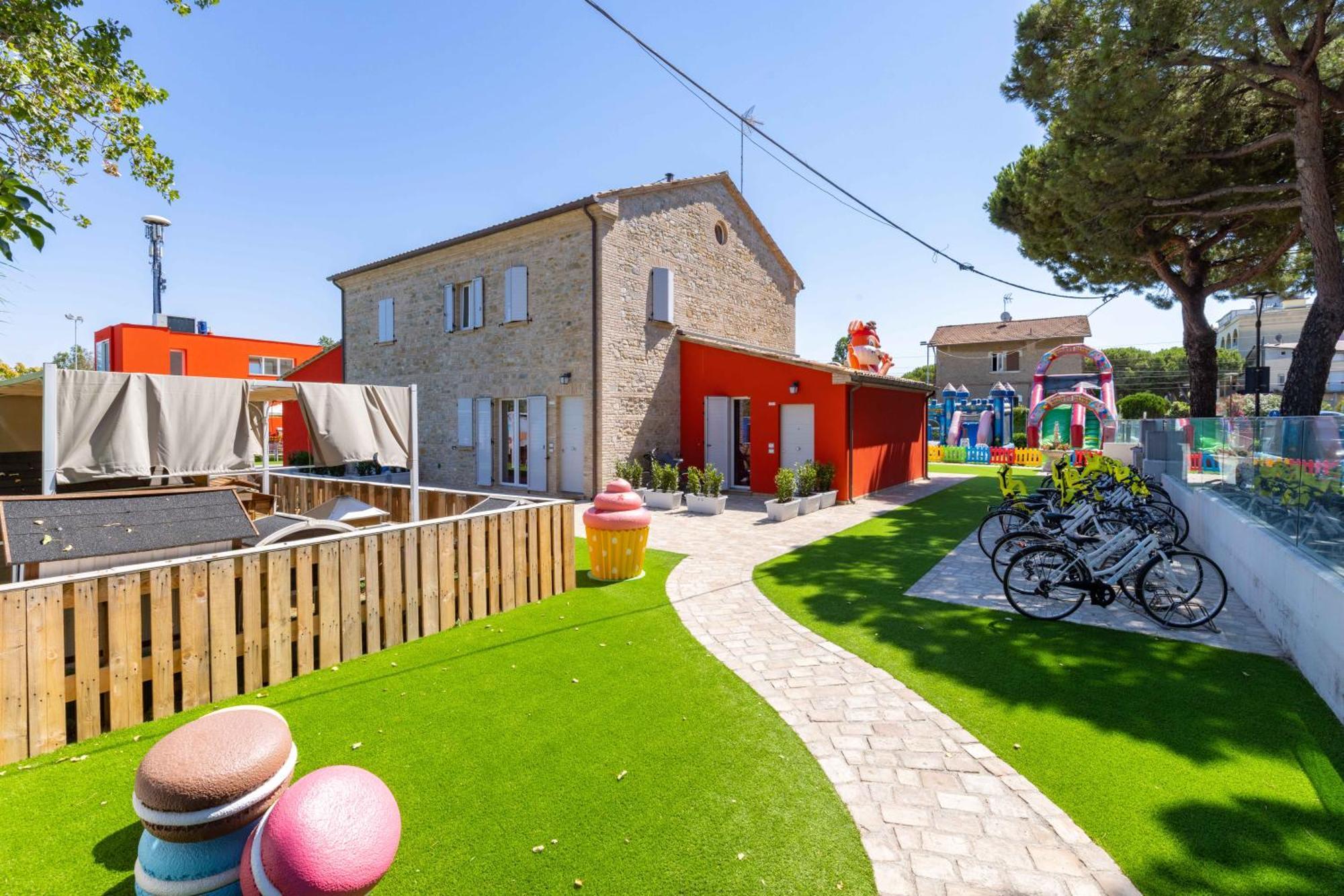 Ciccio Hotel Misano Adriatico Kültér fotó