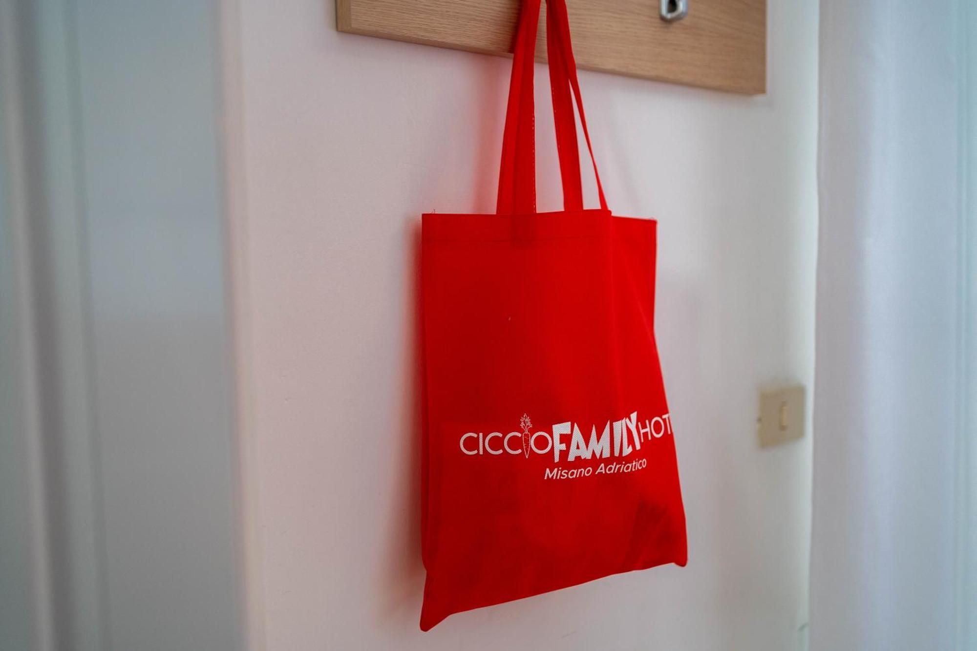 Ciccio Hotel Misano Adriatico Kültér fotó