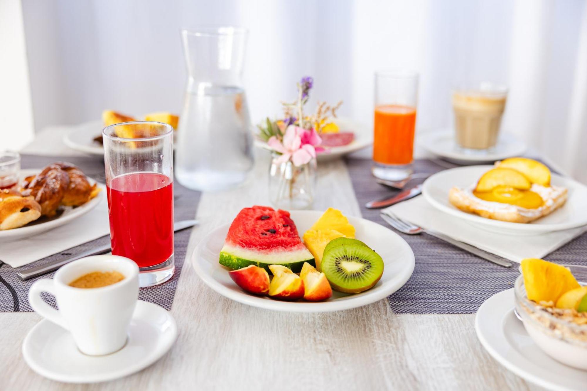 Ciccio Hotel Misano Adriatico Kültér fotó
