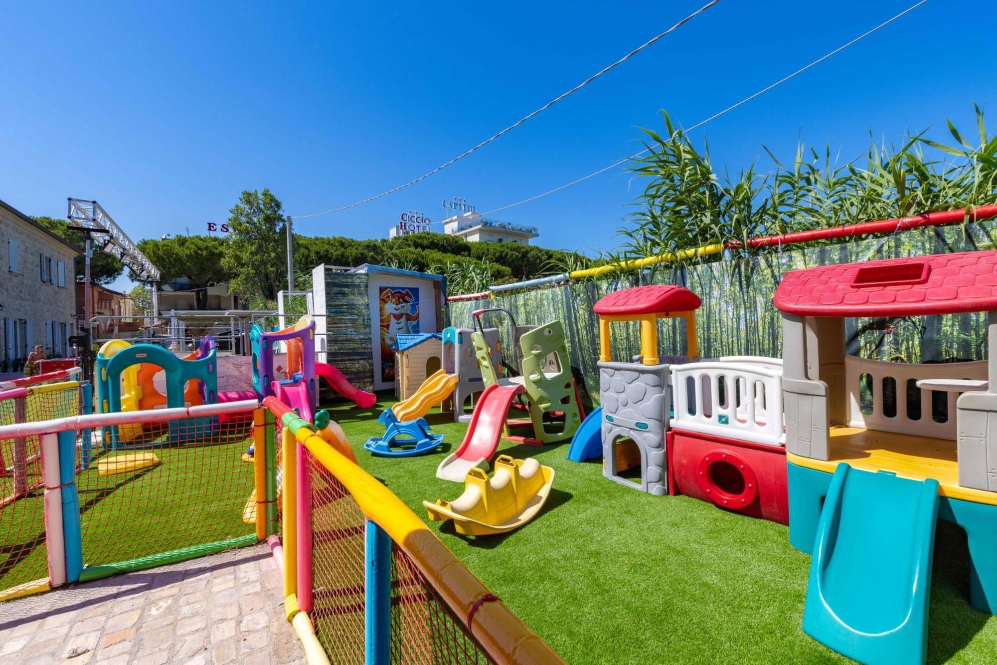 Ciccio Hotel Misano Adriatico Kültér fotó